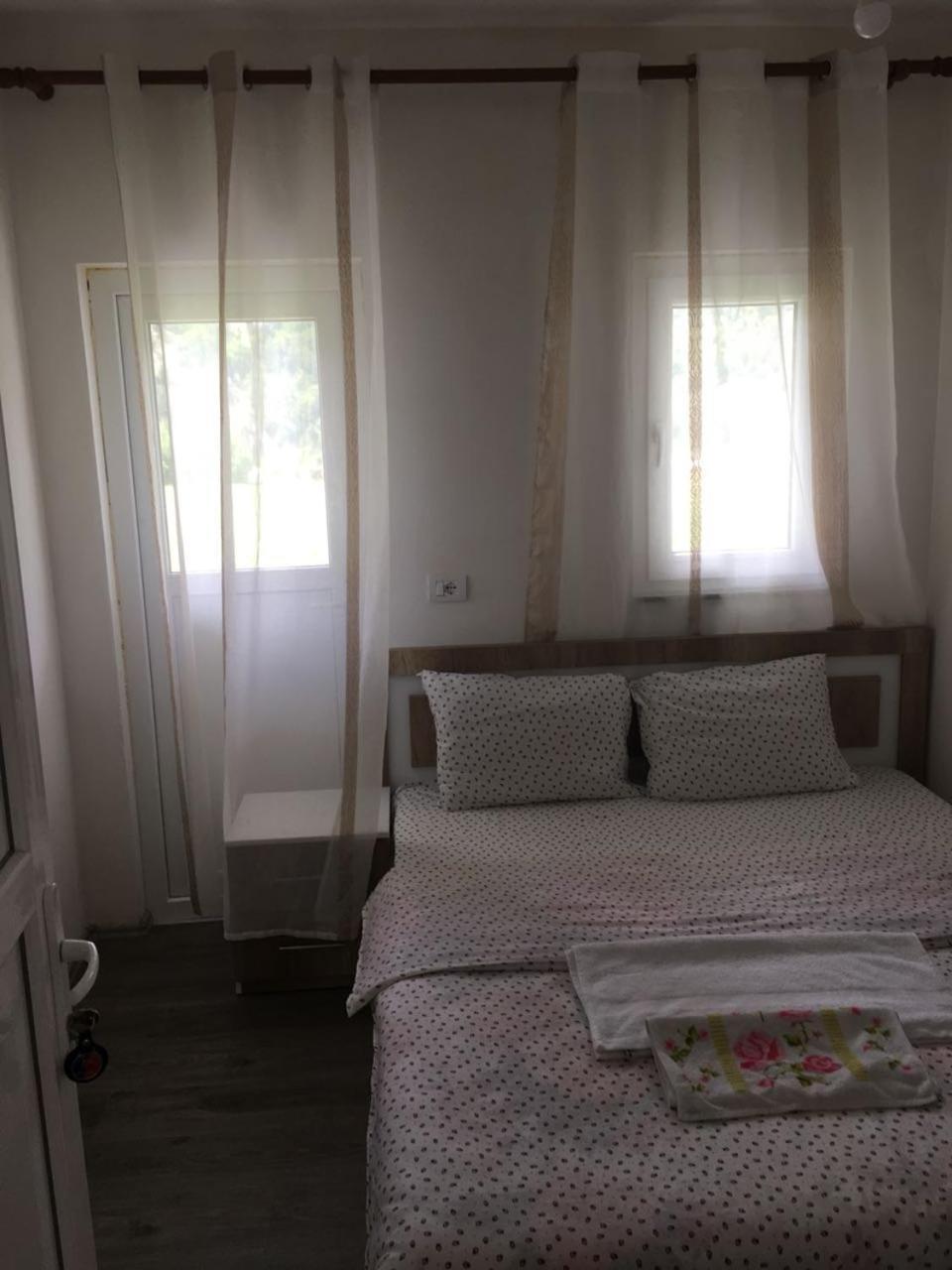 Guesthouse Skender Selimaj Valbone Eksteriør bilde